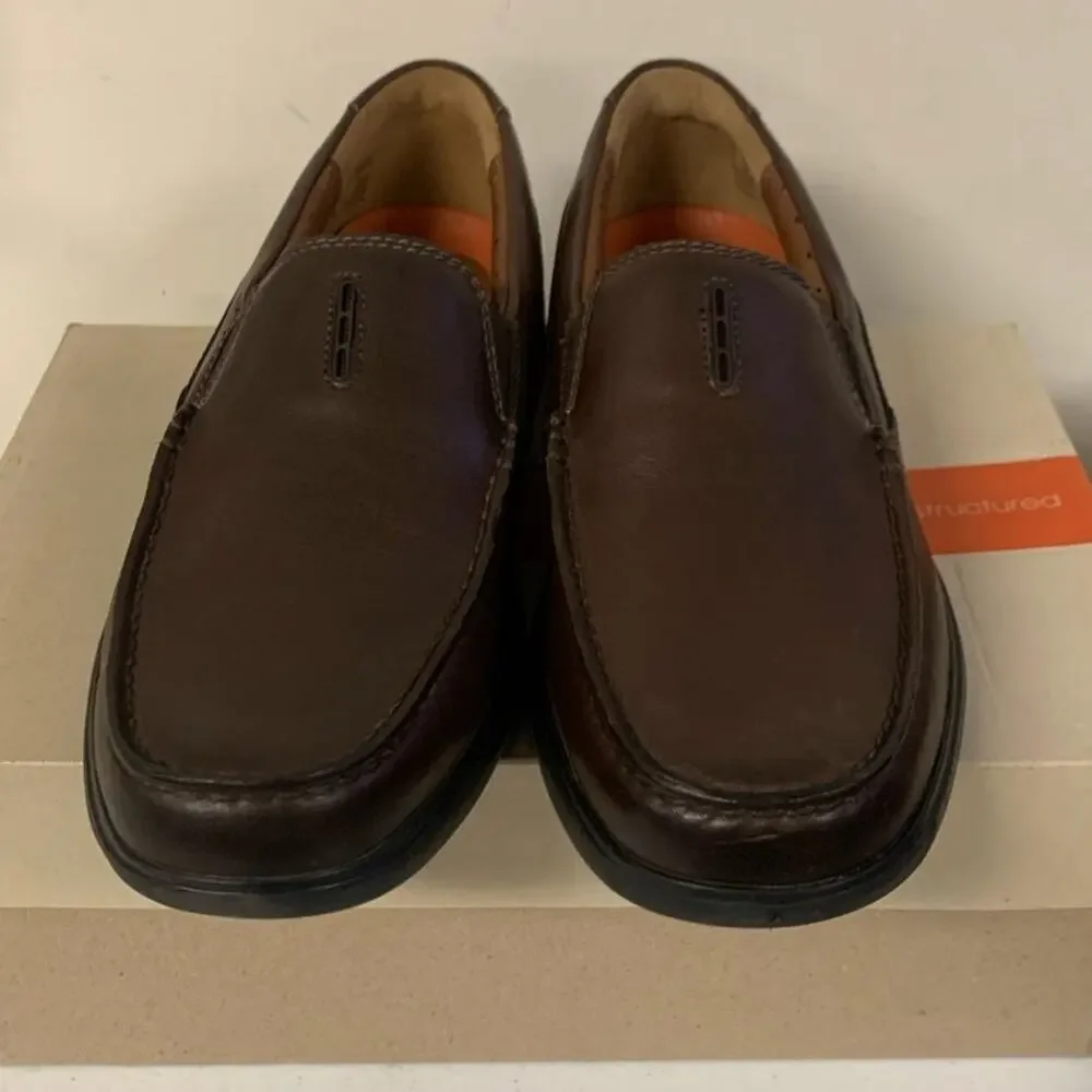 Clarks Men’s Size 9 M Uneasley Twin Loafer Shoes, Dark Brown Leather